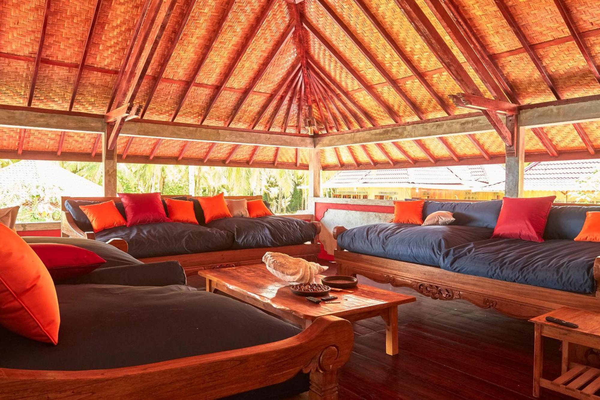 Puri Asu Resort Palau Asu Eksteriør billede