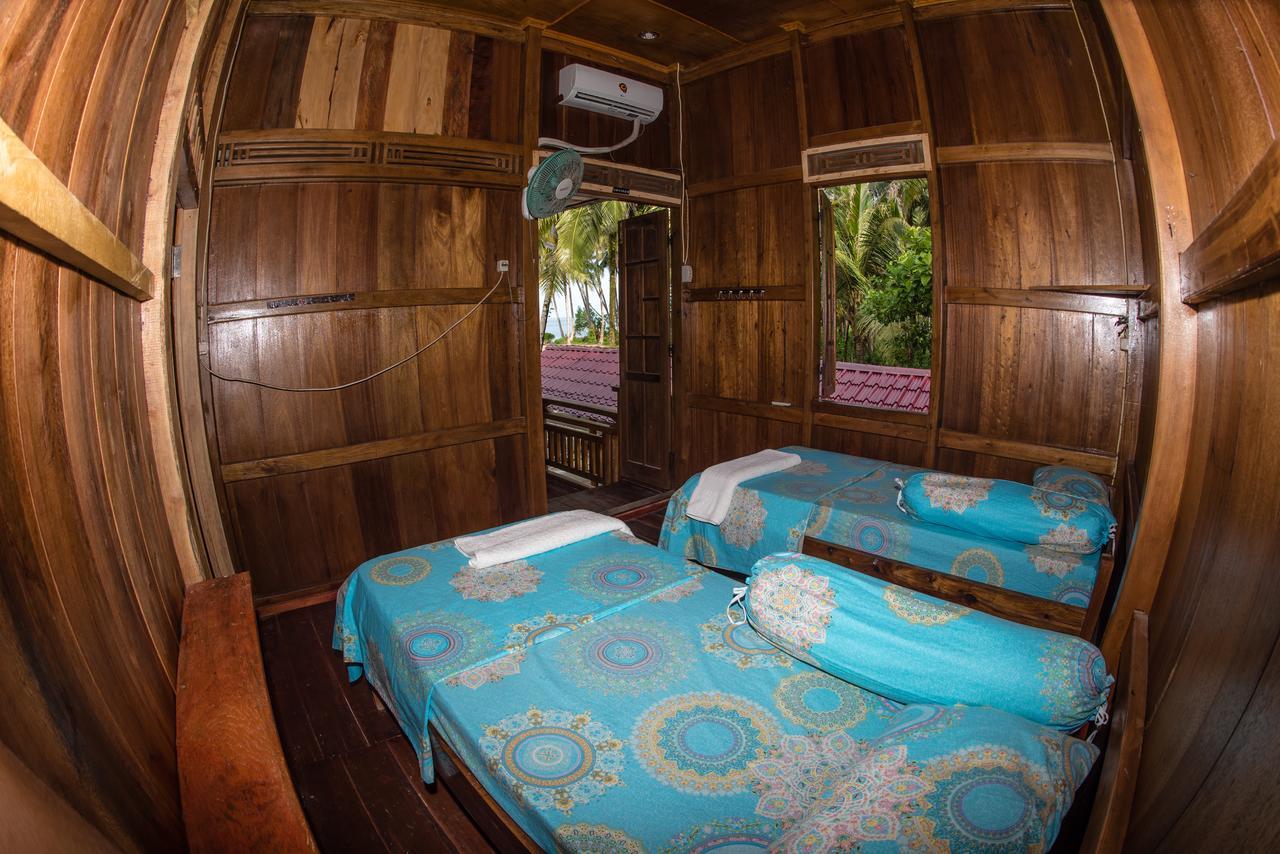 Puri Asu Resort Palau Asu Eksteriør billede