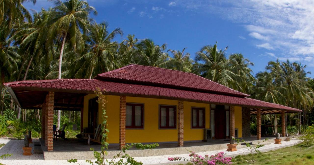 Puri Asu Resort Palau Asu Værelse billede